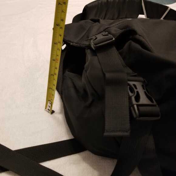 MEC Black Messenger Bag Cross Body Gorpcore Side Bag Laptop Large 17" w/ Pockets - Picture 14 of 14